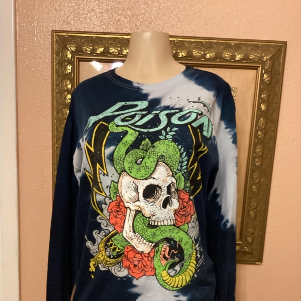 Poison Long Sleeve Graphic Crewneck T Shirt Size Medium